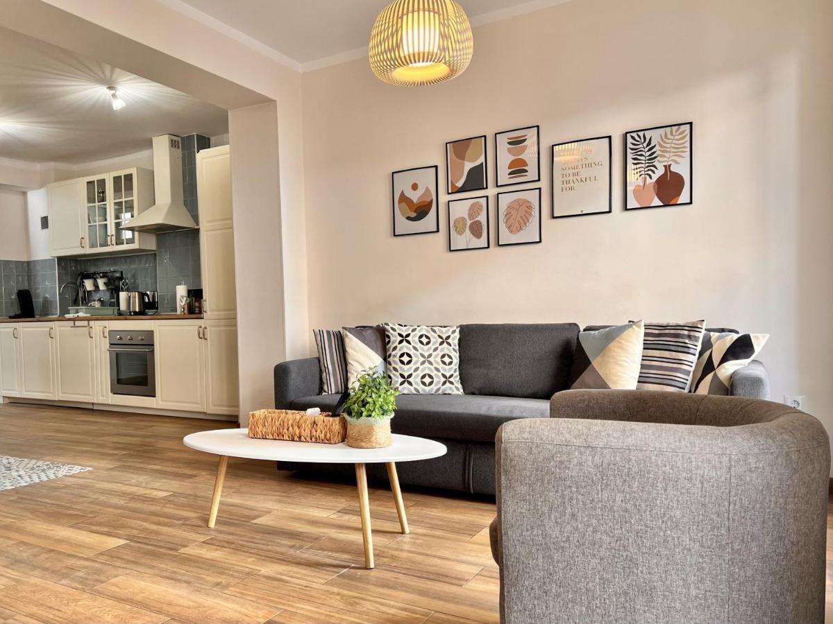 Downtown Apartment By United Renters Аликанте Екстериор снимка