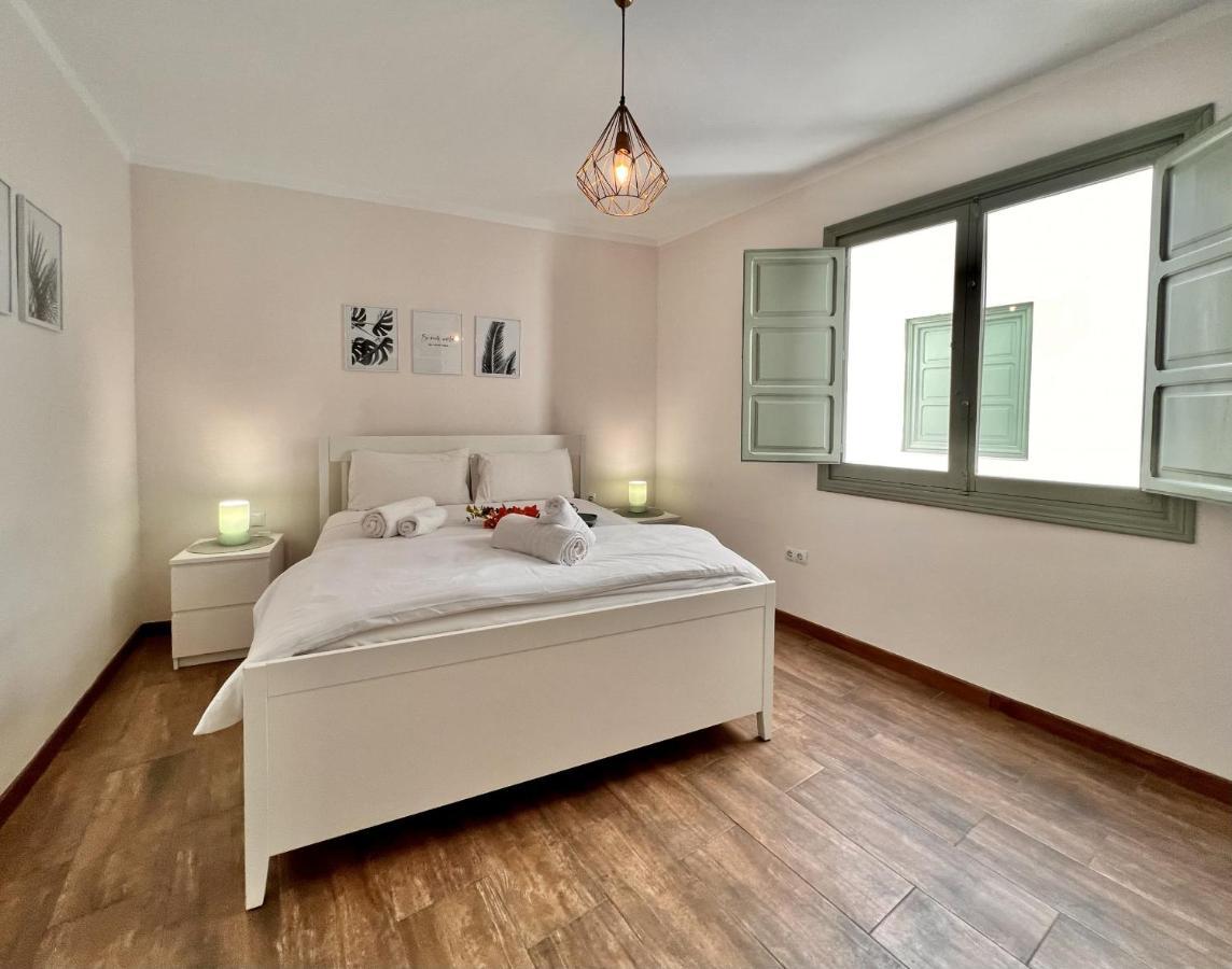 Downtown Apartment By United Renters Аликанте Екстериор снимка