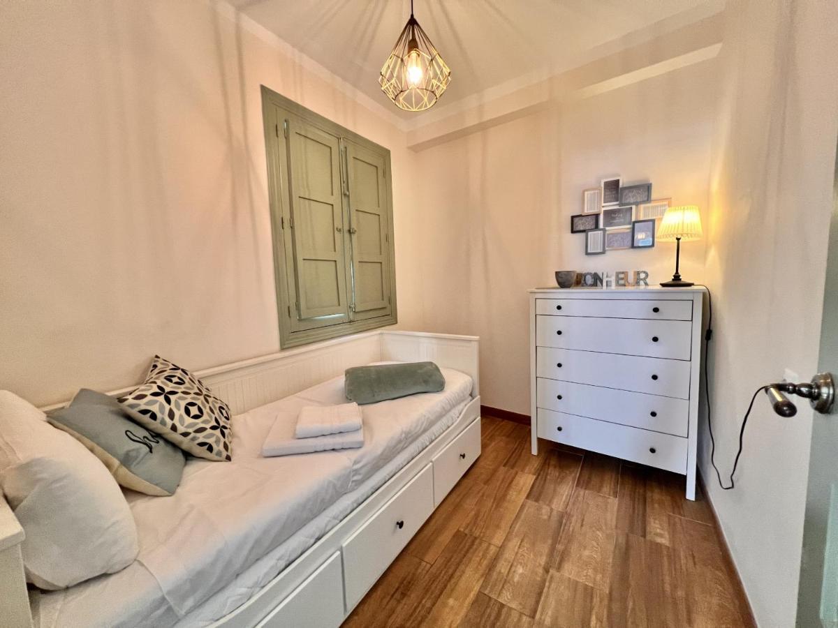 Downtown Apartment By United Renters Аликанте Екстериор снимка